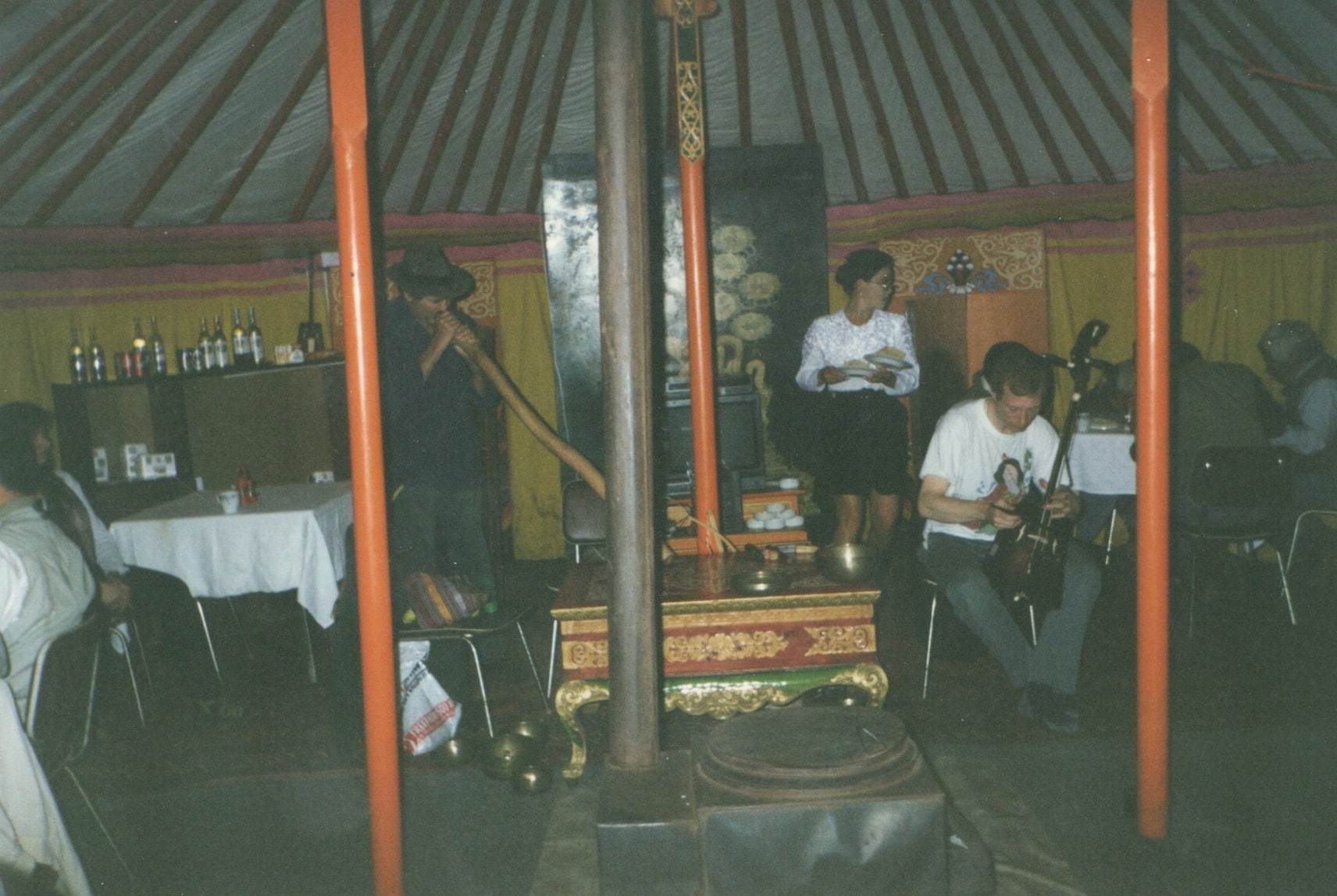 Michael and Jeff performing at a Roadside Guanz